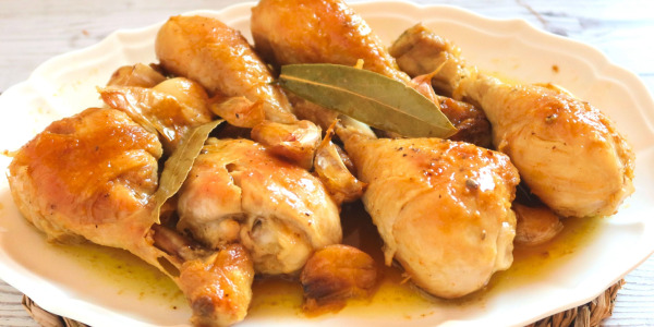 Pollo al ajillo en olla programable